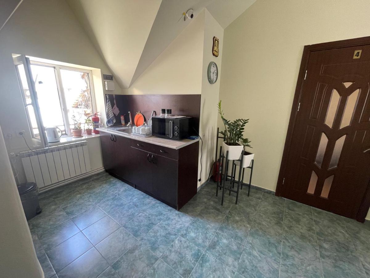 יירבאן Noragyugh Guest House מראה חיצוני תמונה